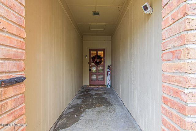 133 Castle Row A, Lafayette, LA 70506