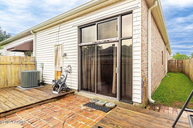 133 Castle Row A, Lafayette, LA 70506