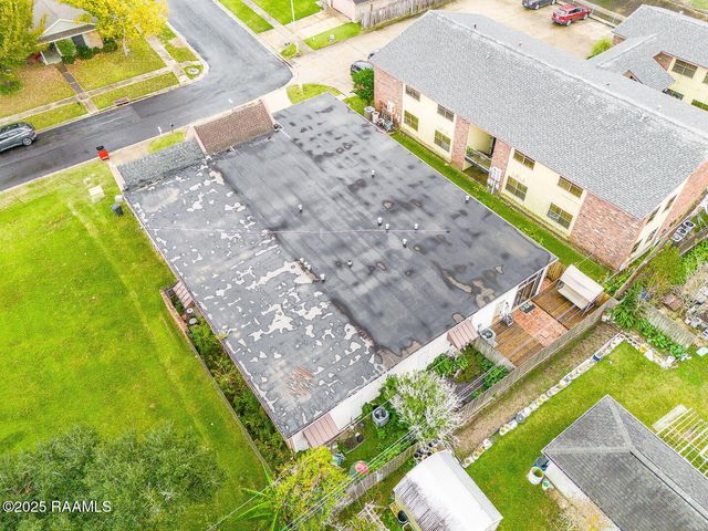 133 Castle Row A, Lafayette, LA 70506