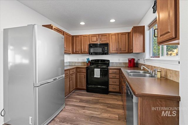 777 S Jarbidge Ave, Middleton, ID 83644