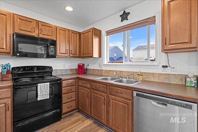 777 S Jarbidge Ave, Middleton, ID 83644