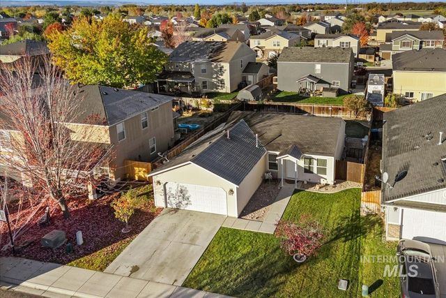 777 S Jarbidge Ave, Middleton, ID 83644