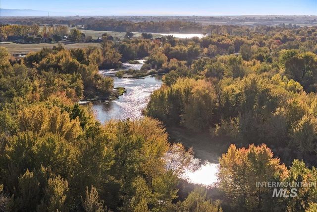 777 S Jarbidge Ave, Middleton, ID 83644