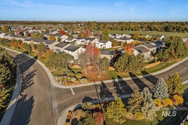 777 S Jarbidge Ave, Middleton, ID 83644