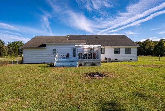 3861 State Road, Ridgeville, SC 29472