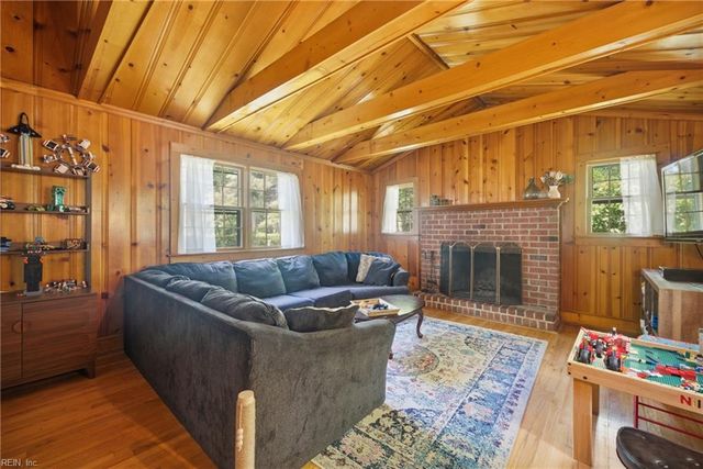 3812 Pine RD, Portsmouth, VA 23703