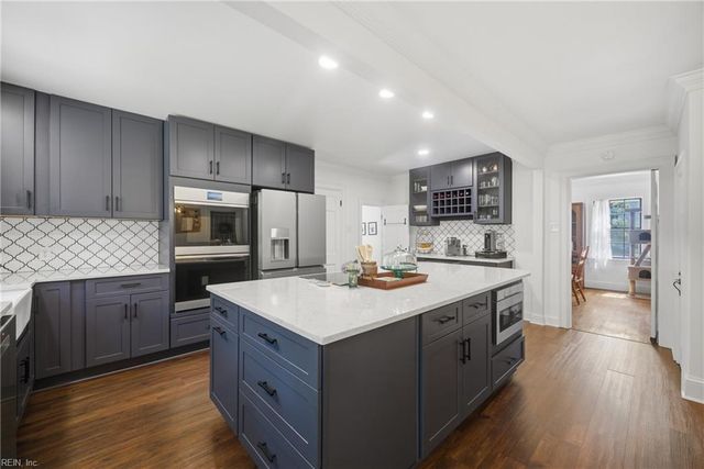 3812 Pine RD, Portsmouth, VA 23703