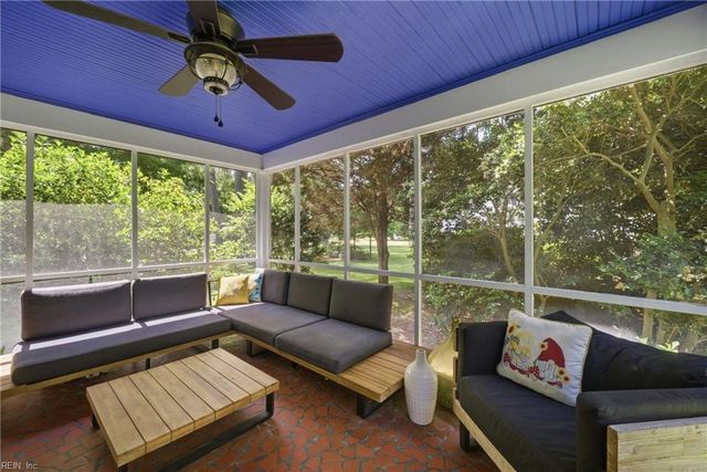 3812 Pine RD, Portsmouth, VA 23703
