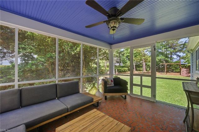 3812 Pine RD, Portsmouth, VA 23703