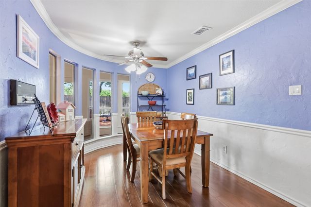 1902 Red Cypress Court, Arlington, TX 76012