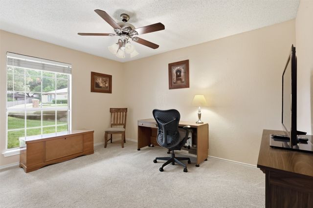 1902 Red Cypress Court, Arlington, TX 76012