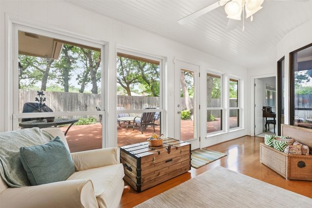 1902 Red Cypress Court, Arlington, TX 76012