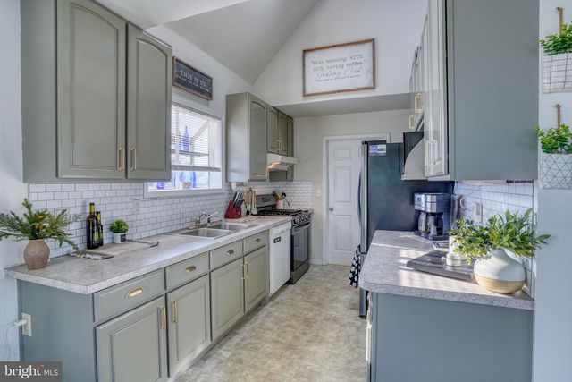 130 COOPER AVE, Frederica, DE 19946