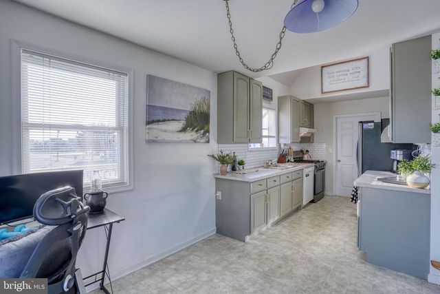 130 COOPER AVE, Frederica, DE 19946