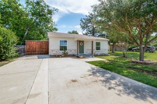 203 S Waxahachie Street, Mansfield, TX 76063