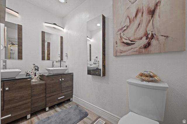 2101 E 6425 S, Holladay, UT 84121