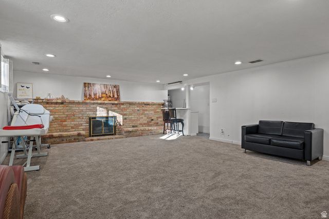 2101 E 6425 S, Holladay, UT 84121