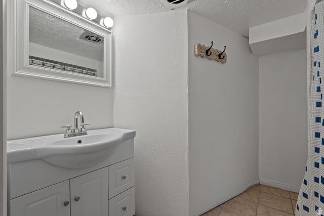 2101 E 6425 S, Holladay, UT 84121