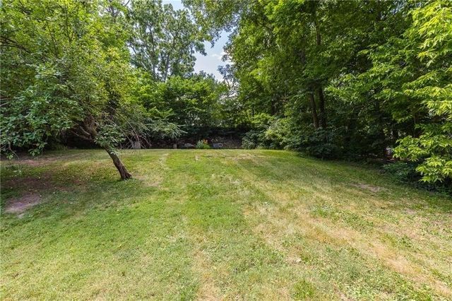 4000 University Avenue 7, Des Moines, IA 50311