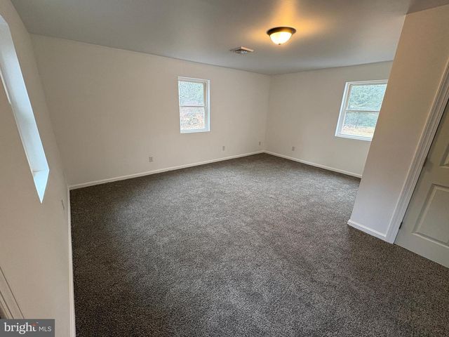 25 SCENIC DR, Milroy, PA 17063