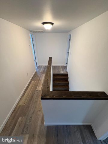 25 SCENIC DR, Milroy, PA 17063