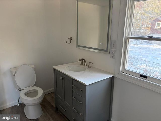 25 SCENIC DR, Milroy, PA 17063