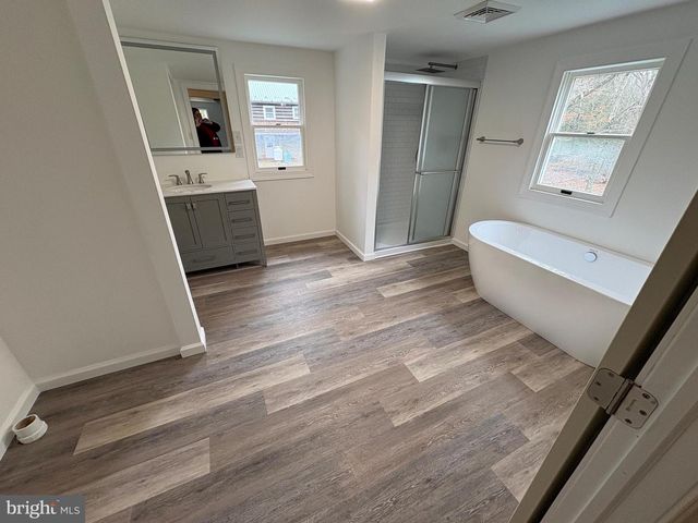 25 SCENIC DR, Milroy, PA 17063