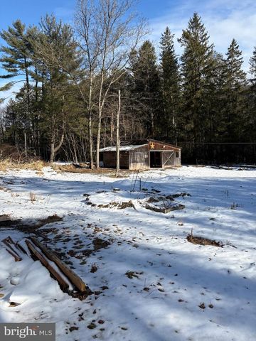 25 SCENIC DR, Milroy, PA 17063