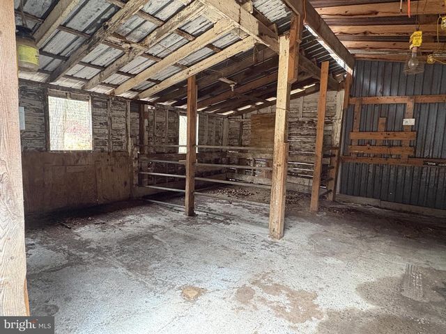 25 SCENIC DR, Milroy, PA 17063