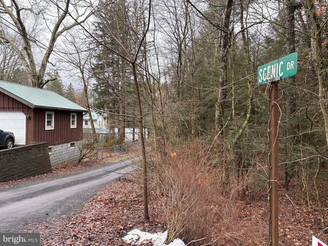 25 SCENIC DR, Milroy, PA 17063