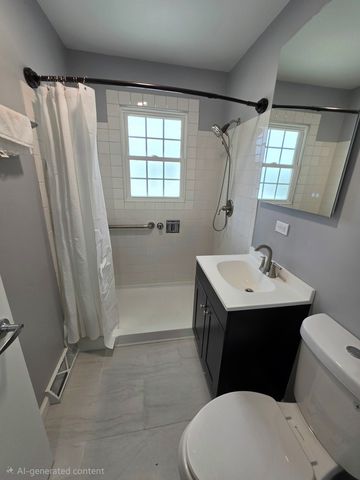 2301 Greenbriar Lane, Lindenhurst, IL 60046