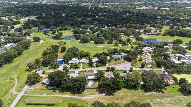 10246 N VALLE DRIVE, Tampa, FL 33612