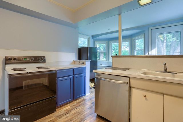 3830 CLOVERFIELD RD, Harrisburg, PA 17109
