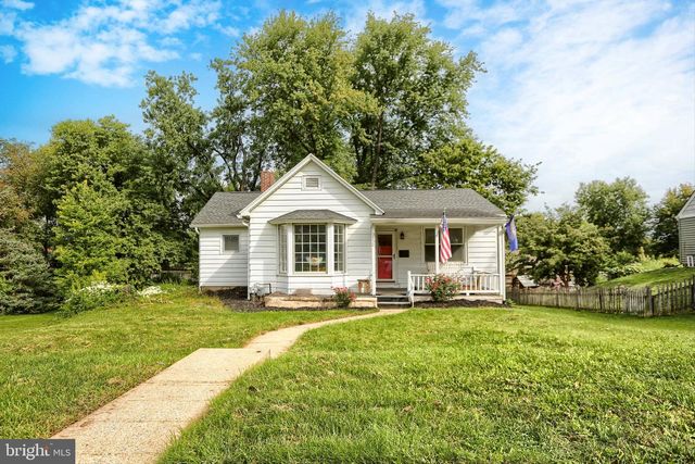 3830 CLOVERFIELD RD, Harrisburg, PA 17109