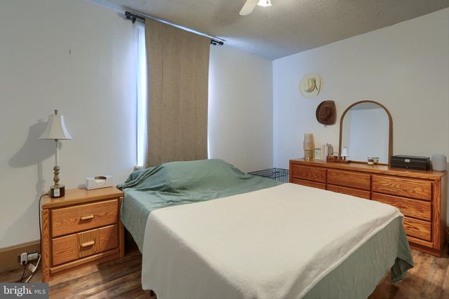 3830 CLOVERFIELD RD, Harrisburg, PA 17109