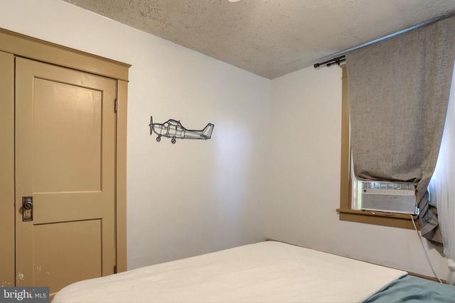 3830 CLOVERFIELD RD, Harrisburg, PA 17109