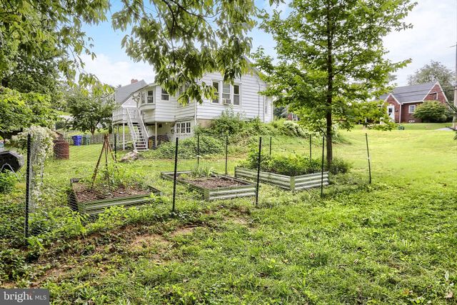 3830 CLOVERFIELD RD, Harrisburg, PA 17109