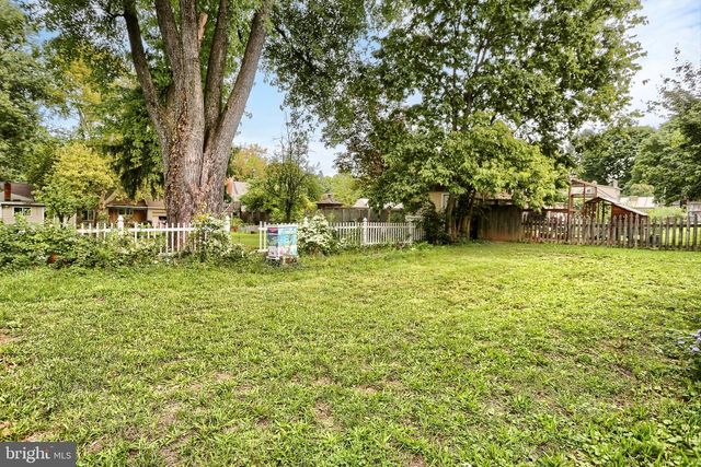3830 CLOVERFIELD RD, Harrisburg, PA 17109