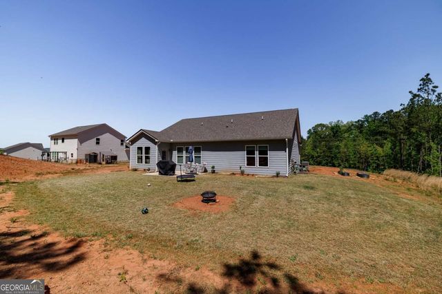 588 Scout Hut Lane, Danielsville, GA 30633