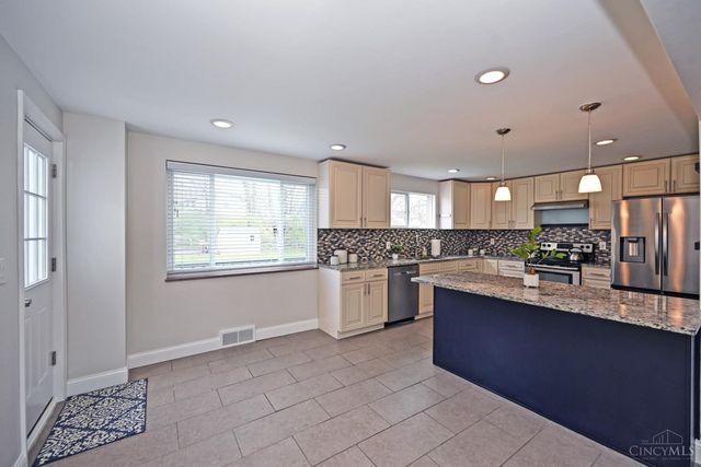 10178 Zig Zag Road, Blue Ash, OH 45242