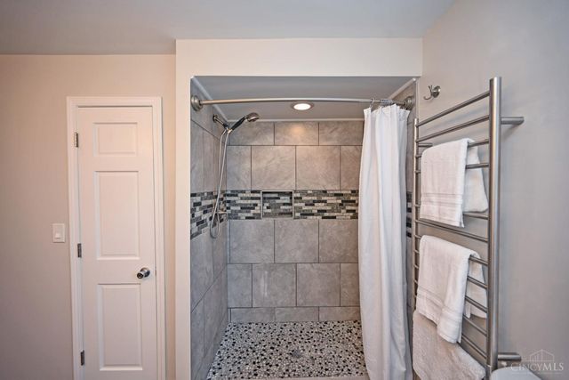 10178 Zig Zag Road, Blue Ash, OH 45242