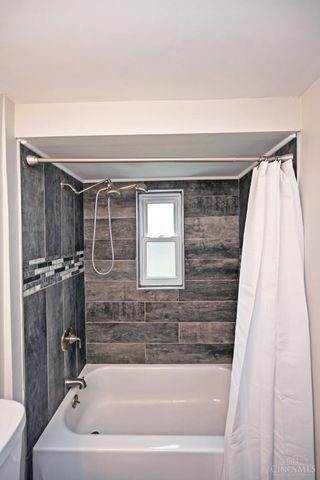10178 Zig Zag Road, Blue Ash, OH 45242