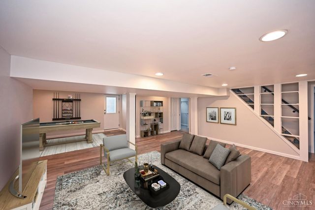 10178 Zig Zag Road, Blue Ash, OH 45242