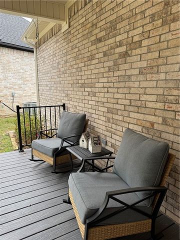 135 Harbor Circle, Russellville, AR 72802