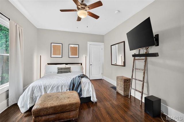 6710 Mitchell Avenue, St Louis, MO 63139