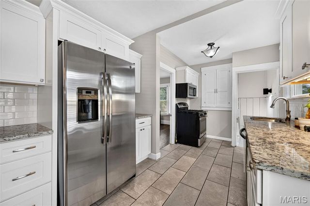 6710 Mitchell Avenue, St Louis, MO 63139