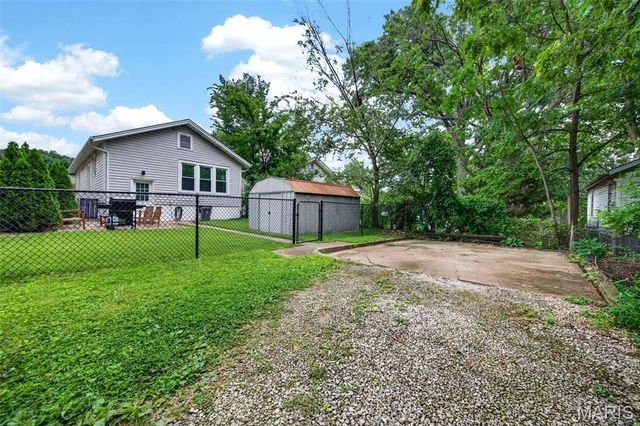 6710 Mitchell Avenue, St Louis, MO 63139