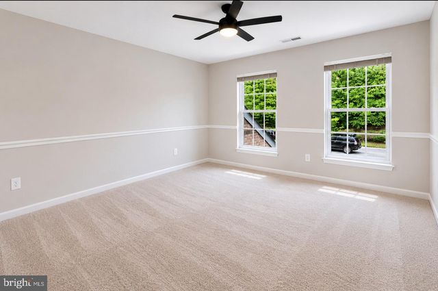 17602 DEWEYS RUN LN, Dumfries, VA 22026