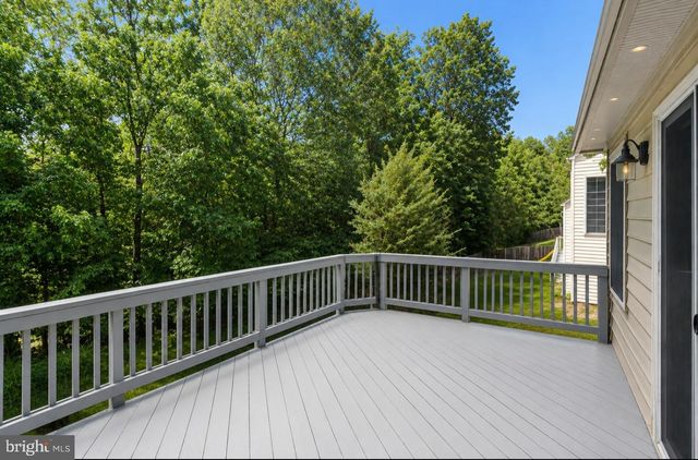 17602 DEWEYS RUN LN, Dumfries, VA 22026