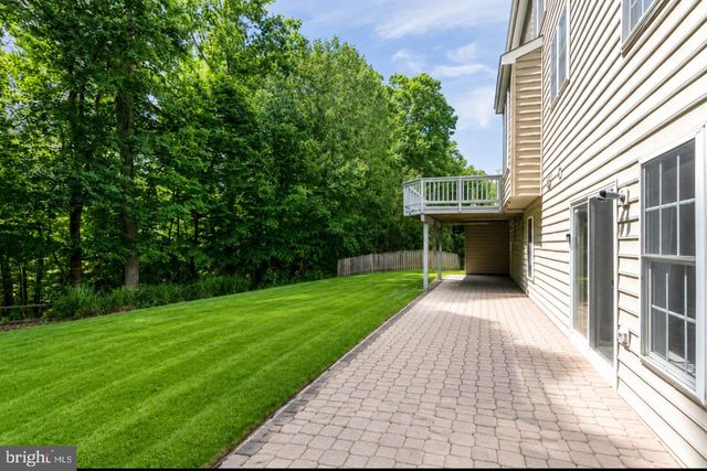 17602 DEWEYS RUN LN, Dumfries, VA 22026